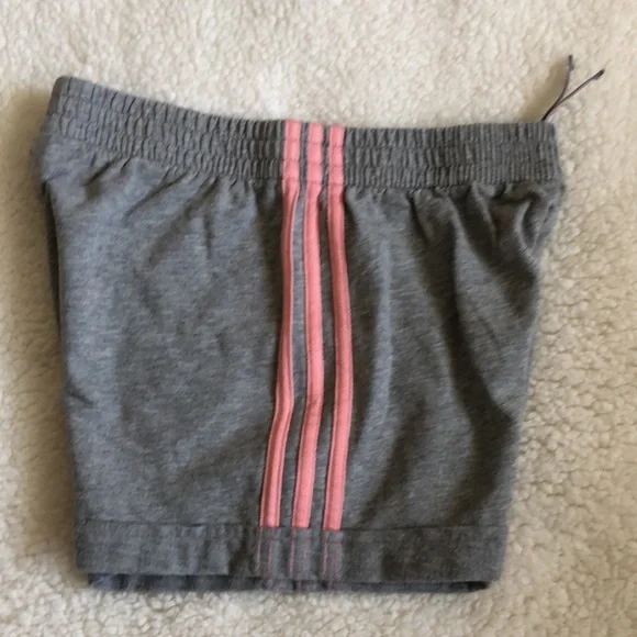 Girls Adidas Short - Picture 7 of 8